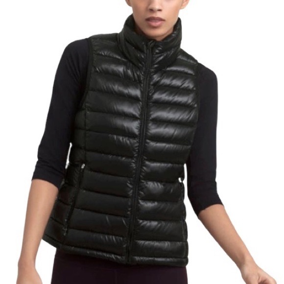 BNWOT ARITZIA PUFFER VET - Picture 1 of 5